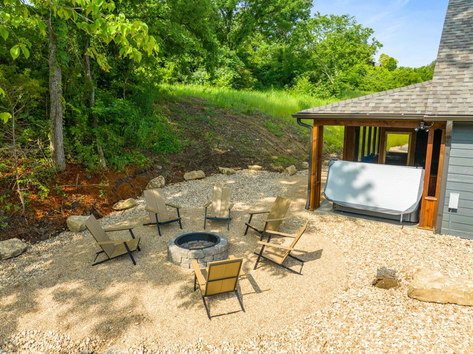 New Ozark Oasis Luxe Cabin Retreat With Hot Tub Hollister Eksteriør billede